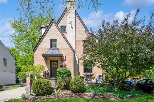 2228 Kenilworth Ave, Wilmette, IL, 60091-1524 | Card Image