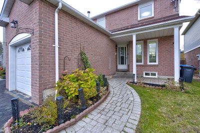 3181 Cambourne Cres, House other with 3 bedrooms, 3 bathrooms and 3 parking in Mississauga ON | Image 3