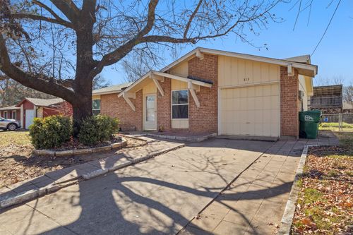 313 Bellaire Dr, Denton, TX, 76209-4803 | Card Image