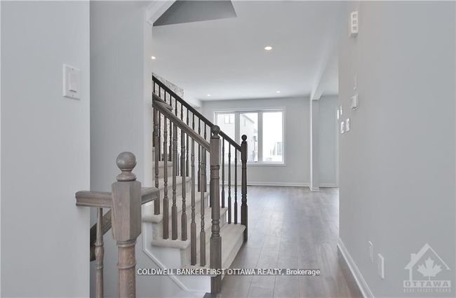 788 Cappamore Dr, House other with 3 bedrooms, 3 bathrooms and 2 parking in Ottawa ON | Image 4