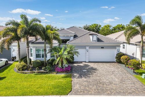 9037 Golden Mountain Cir, Boynton Beach, FL, 33473-3311 | Card Image