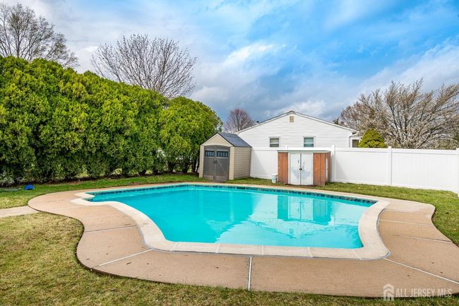 86 Bunker Hill Rd, House other with 3 bedrooms, 3 bathrooms and null parking in Lawrence NJ | Image 45