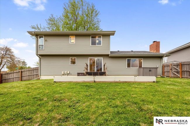 3102 Lynnwood Dr, House other with 4 bedrooms, 4 bathrooms and 2 parking in Bellevue NE | Image 38