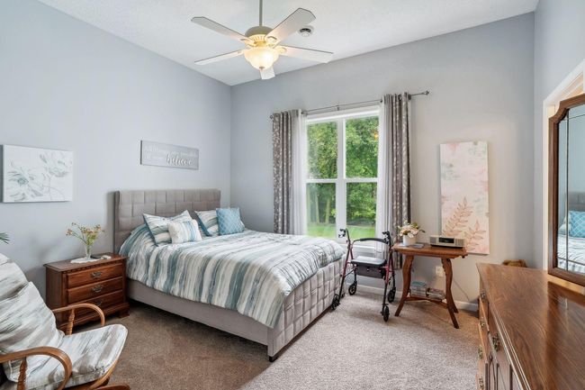 Large bedroom. | Image 9
