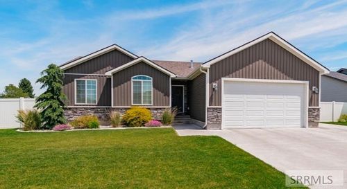 3030 N Waverly Rd, Idaho Falls, ID, 83401-1142 | Card Image