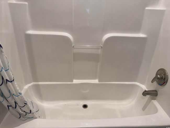 Full bath featuring shower / tub combo with curtain | Image 30