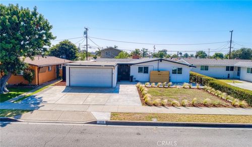 935 S Nutwood St, Anaheim, CA, 92804-4401 | Card Image