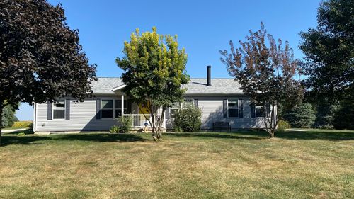 211 W Cooper St, Colfax, IL, 61728-8908 | Card Image