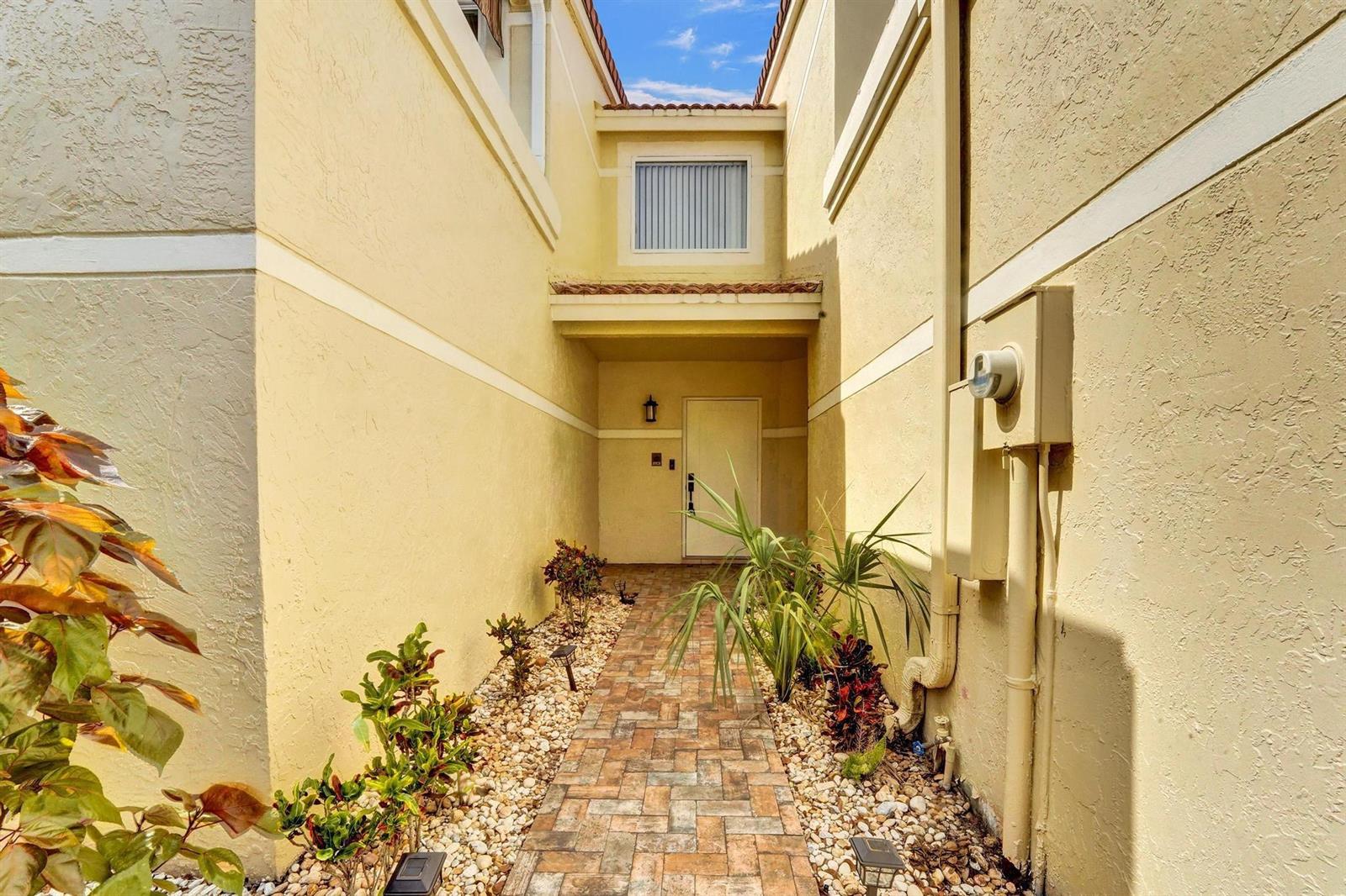 Residential Lease in Deerfield Beach 3