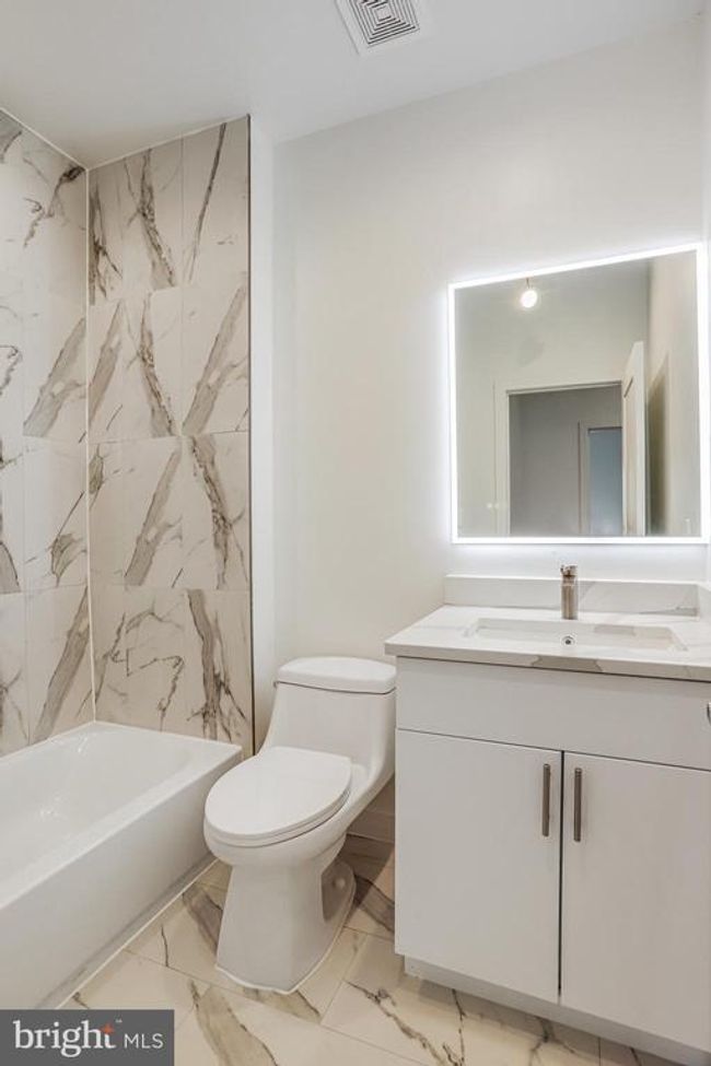 4902 D St Se, Townhouse with 5 bedrooms, 4 bathrooms and null parking in WASHINGTON DC | Image 43