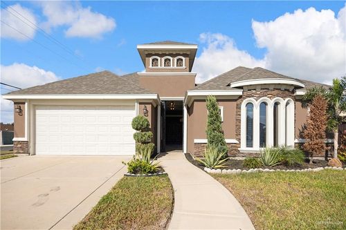 716 W 27th St, Mission, TX, 78574-7788 | Card Image