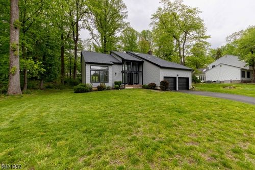 9 Wick Ln, Randolph, NJ, 07869-4132 | Card Image