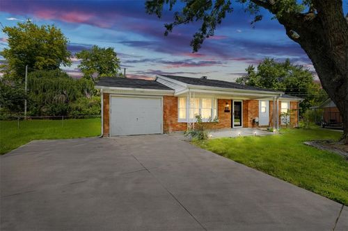 403 Swank Ct, Union, OH, 45322-3102 | Card Image