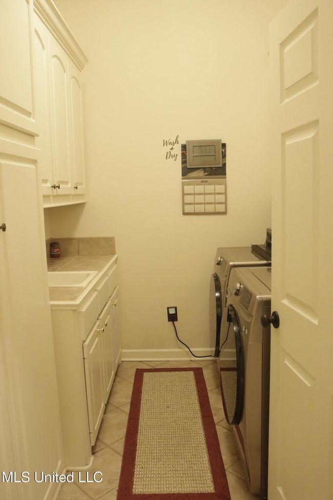 Laundry | Image 30