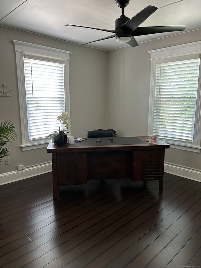 554 Huntington Rd, Home with 6 bedrooms, 4 bathrooms and null parking in Bridgeport CT | Image 14