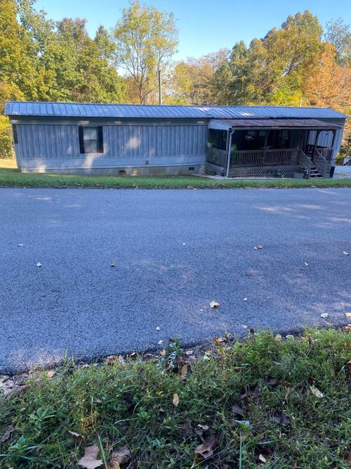1453 Strawberry Rd, Monticello, KY, 42633-6914 | Card Image