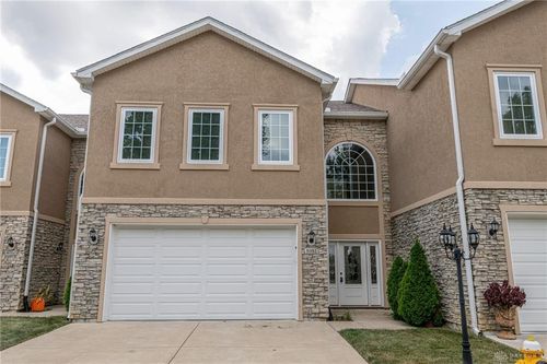 8082 Timberlodge Trail, Dayton, OH, 45458 | Card Image