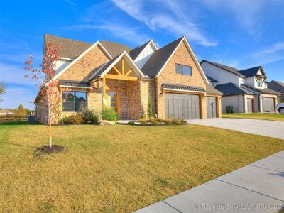 7211 Hawthorne Lane, House other with 5 bedrooms, 3 bathrooms and null parking in Owasso OK | Image 2