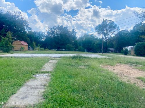 311 W Cayuga St, Crystal Springs, MS, 39059-2786 | Card Image
