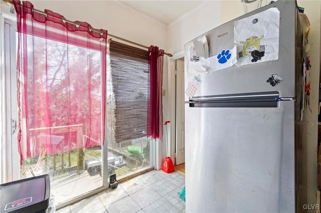 1208 W Union St, Townhouse with 4 bedrooms, 2 bathrooms and null parking in Allentown PA | Image 6