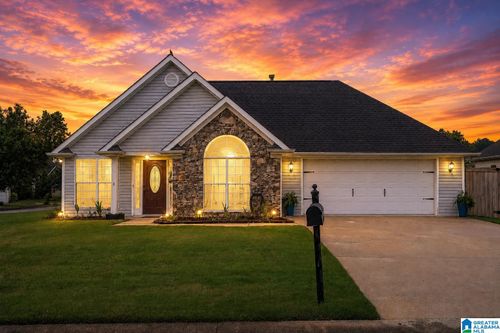 169 Camden Cove Pkwy, Calera, AL, 35040-5499 | Card Image