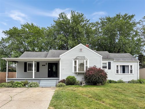 2565 W 24th St, Erie, PA, 16506-3001 | Card Image