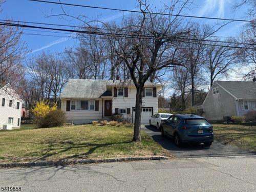 13 Claremont Ave, Livingston, NJ, 07039-2705 | Card Image