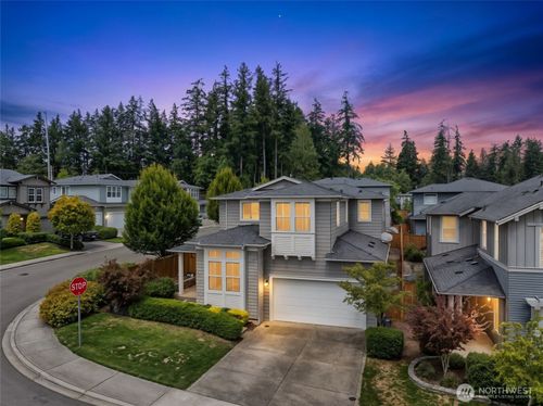 2412 Ne Boulderstone Ct, Poulsbo, WA, 98370-4518 | Card Image