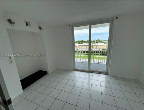 409-1251 Ne 108th St, Miami, FL, 33161-7341 | Card Image