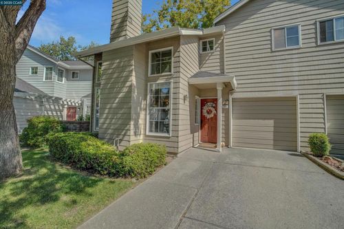 235 Pebblecreek Ct, Martinez, CA, 94553-6808 | Card Image