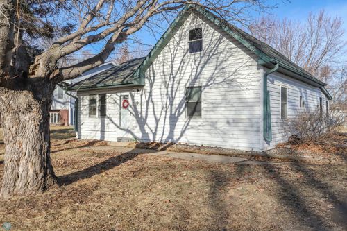 110 2nd St N, Sabin, MN, 56580-4102 | Card Image