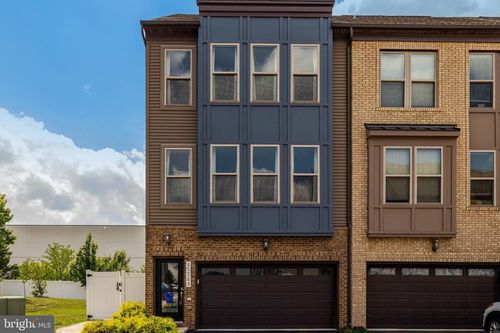 45369 Daveno Sq, STERLING, VA, 20164-5377 | Card Image