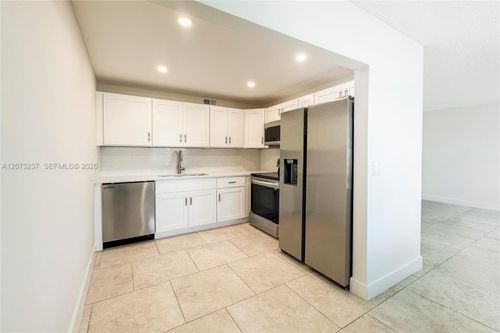 382-382 Wellington K, West Palm Beach, FL, 33417-2514 | Card Image