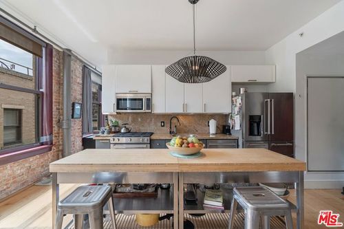 1210-460 S Spring St, Los Angeles, CA, 90013-2027 | Card Image