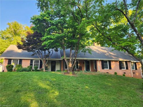 101 S 8th Ave, Mayodan, NC, 27027-2522 | Card Image