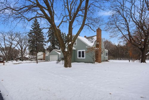 760 Heather Dr, Shoreview, MN, 55126-3116 | Card Image