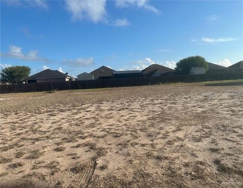204 Paradise St, Rio Grande City, TX, 78582-7000 | Card Image