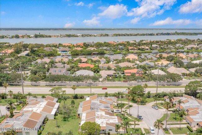 443 Hawthorne Ct, Townhouse with 2 bedrooms, 2 bathrooms and null parking in Indian Harbour Beach FL | Image 34