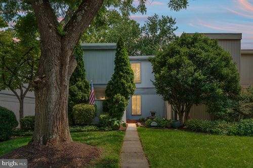 1809 N Shore Ct, RESTON, VA, 20190-4827 | Card Image