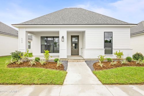111 Wishing Well Dr, Broussard, LA, 70518-7940 | Card Image