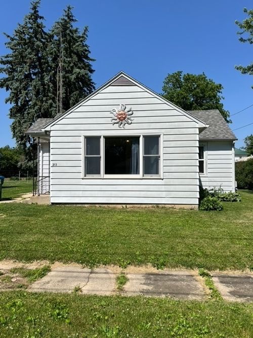 213 Hager Ave, MILLEDGEVILLE, IL, 61051-9113 | Card Image