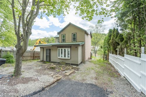 107 High St, Avonmore, PA, 15618-1281 | Card Image