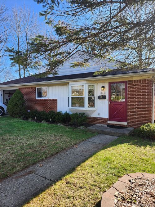 286 Noble St, Milford, MI, 48381-2059 | Card Image