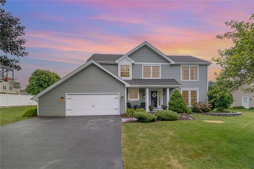 14 Edenfield Rd, Penfield, NY, 14526-1974 | Card Image