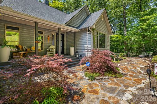 5 Saddle Rdg, Fletcher, NC, 28732-8459 | Card Image
