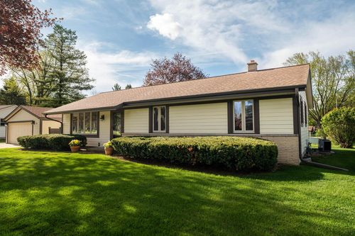 3351 Moraine Drive, Richfield, WI, 53033 | Card Image