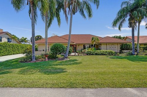 7 Marlwood Ln, Palm Beach Gardens, FL, 33418-6805 | Card Image