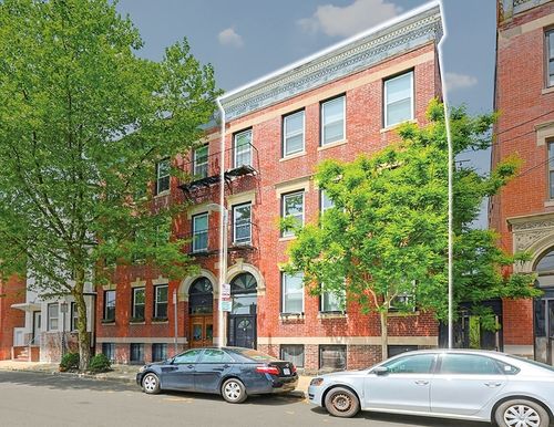38 Frankfort St, Boston, MA, 02128-4316 | Card Image