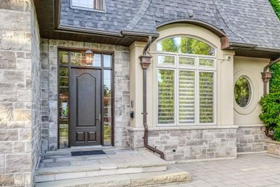 1035 Truman Ave, House other with 5 bedrooms, 4 bathrooms and 8 parking in Oakville ON | Image 2