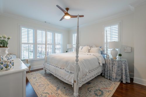 299 Cherry St, Chattanooga, TN, 37403-1011 | Card Image